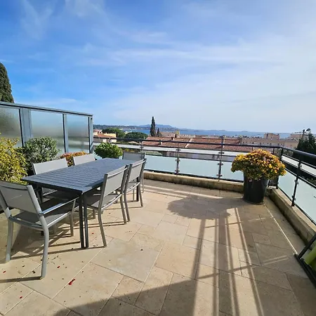Agreable Vue A Piscine